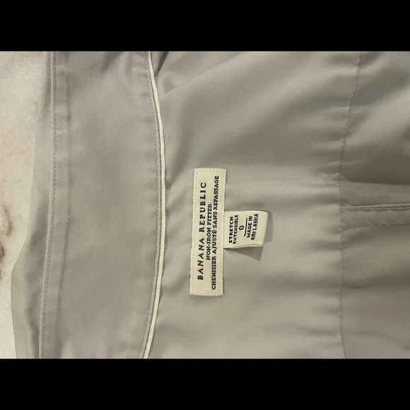 🦋2/$30 Banana Republic Non-Iron Dress Shirt - Picture 3 of 4